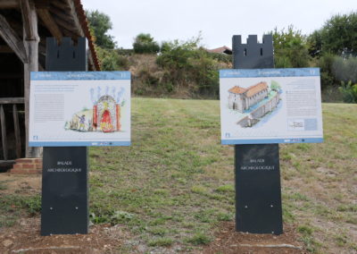 Saint-Lézer : panneaux 11 et 12